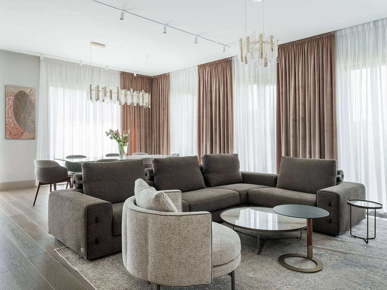 SALON | От планировки до вешалки: интерьер квартиры под ключ в Москве для большой и дружной семьи